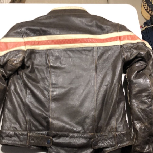 Riding jacket - Picture 3 of 7